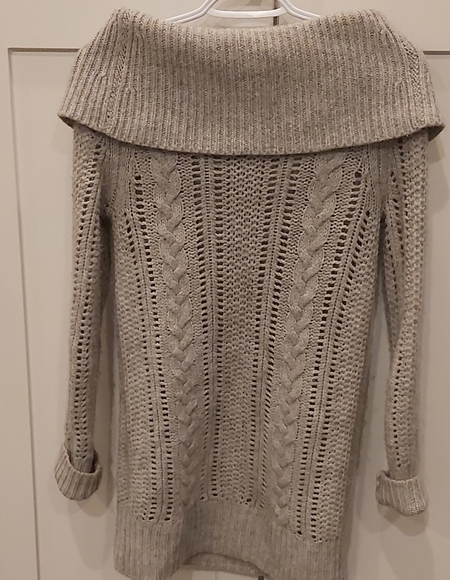 Club Monaco sweater dress/ Tunic - Picture 7 of 7